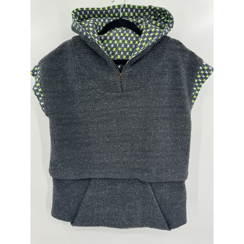 PREFER Gray 929 Wool Blend Sleeveless Tiered Hoodie Sweater Vest Size L